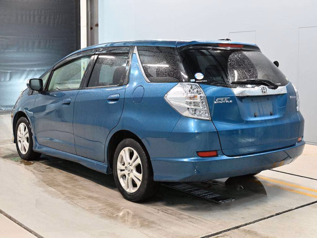 HONDA FIT SHUTTLE