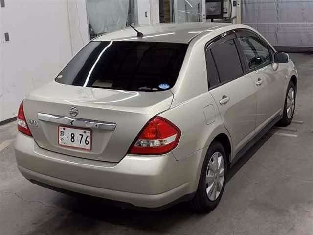 NISSAN TIIDA LATIO