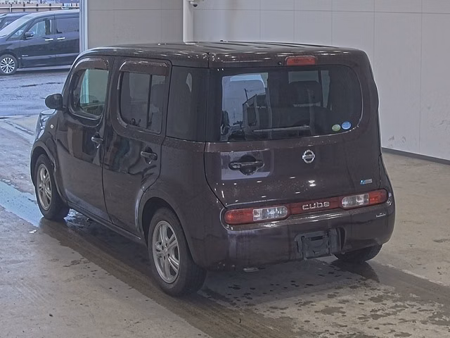NISSAN CUBE