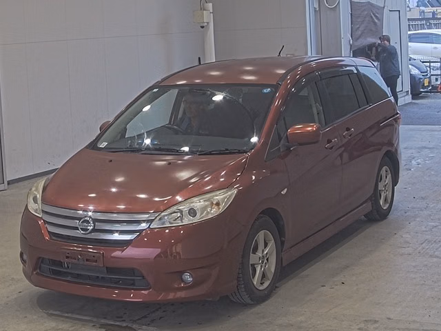 NISSAN LAFESTA