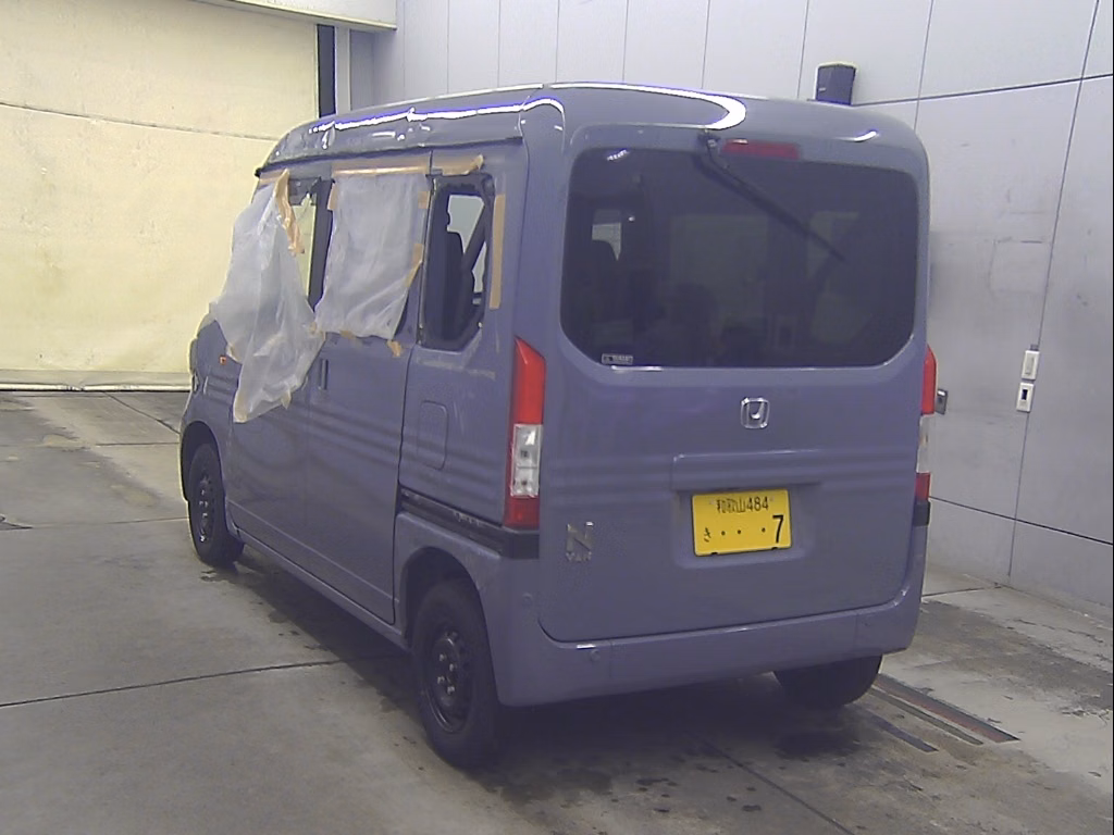 HONDA N-VAN