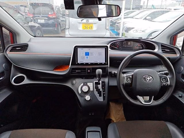 TOYOTA SIENTA