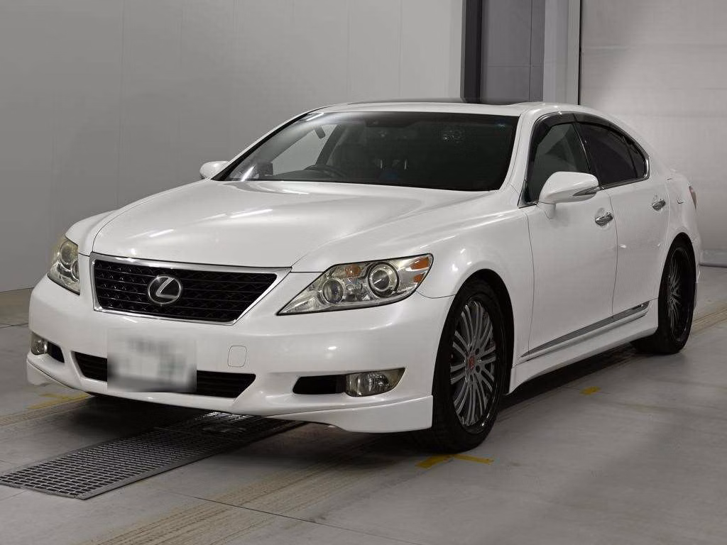 Lexus LS460