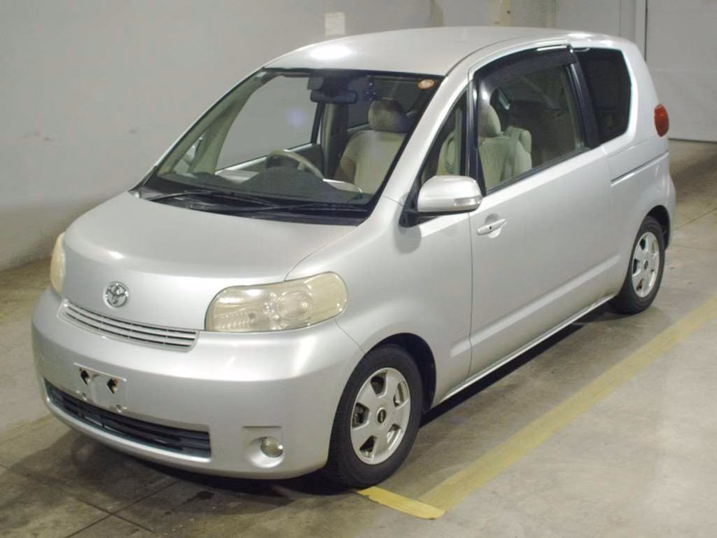 TOYOTA PORTE