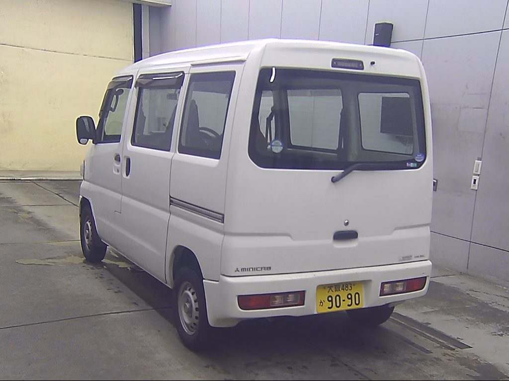 MITSUBISHI MINICAB