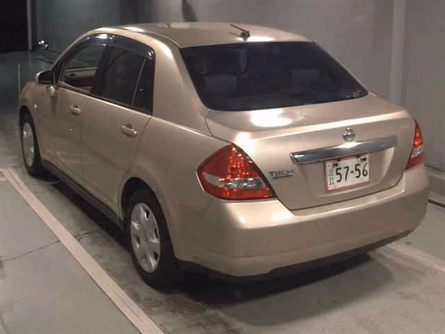NISSAN TIIDA LATIO