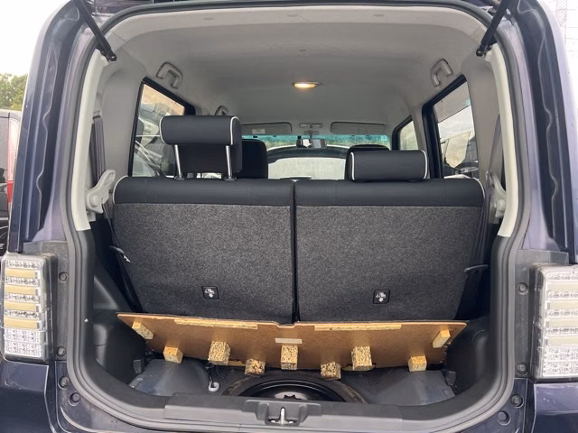 TOYOTA PIXIS SPACE