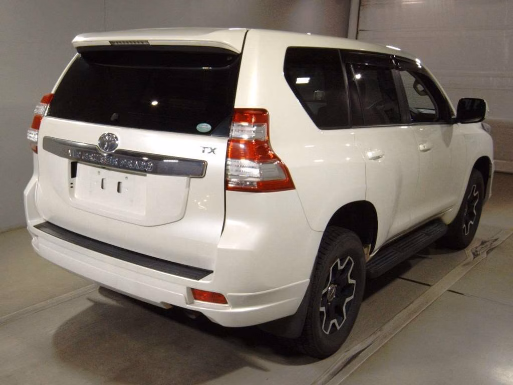 TOYOTA LAND CRUISER PRADO