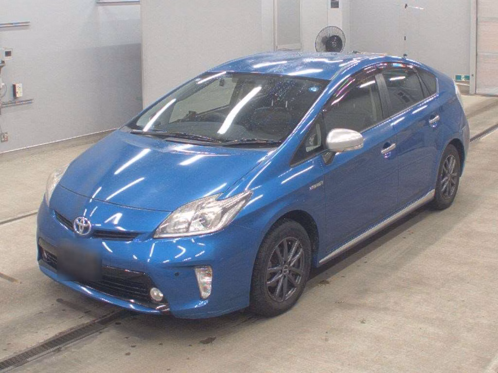 TOYOTA PRIUS