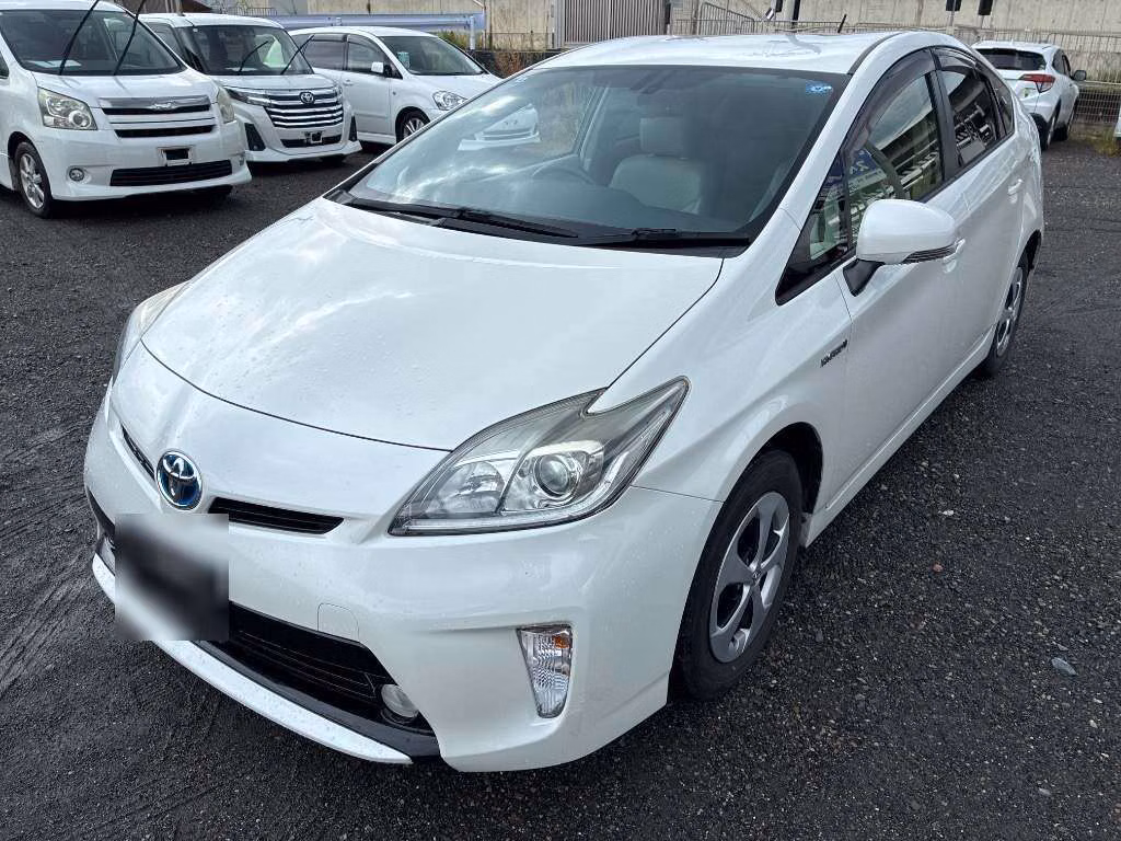 TOYOTA PRIUS