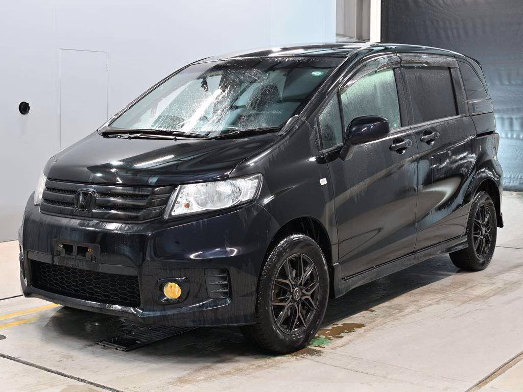 HONDA FREED SPIKE