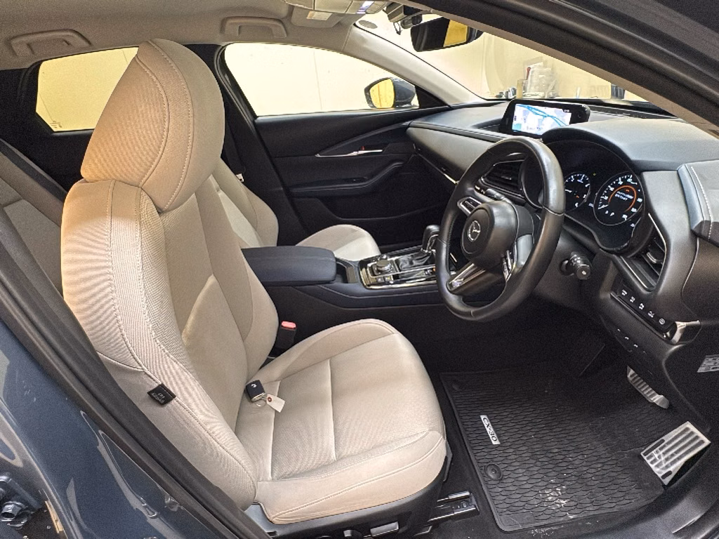 MAZDA CX-30