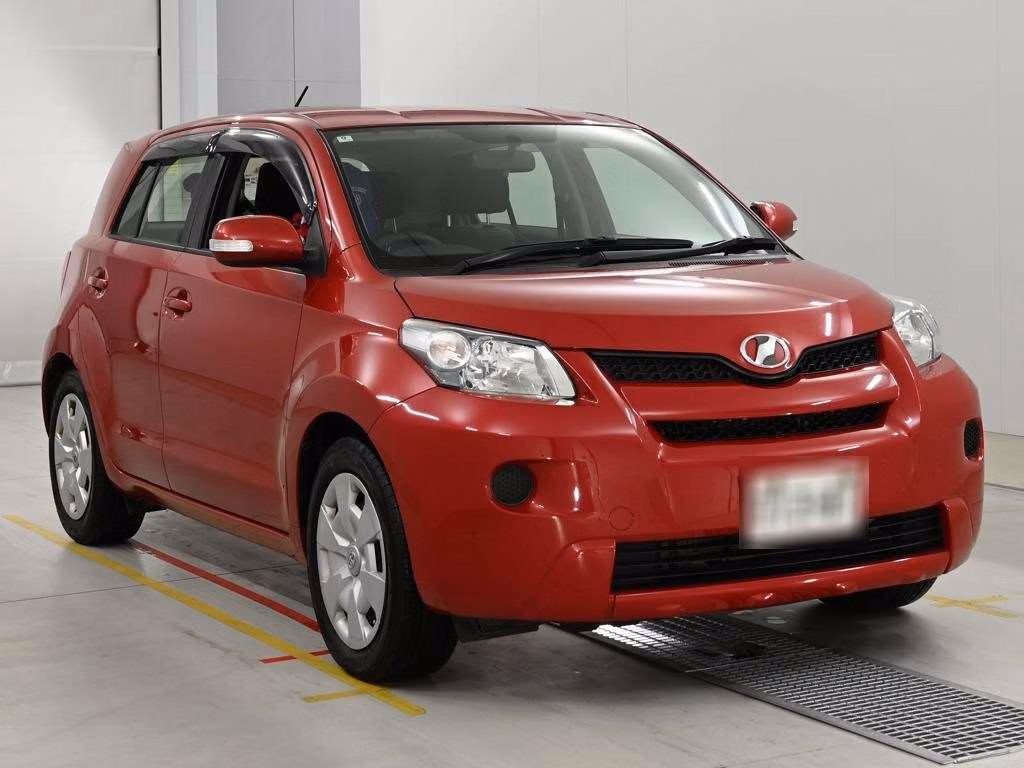 TOYOTA IST
