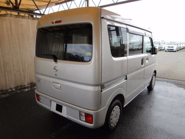 NISSAN NV100 CLIPPER