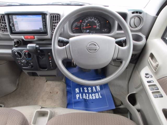 NISSAN NV100 CLIPPER