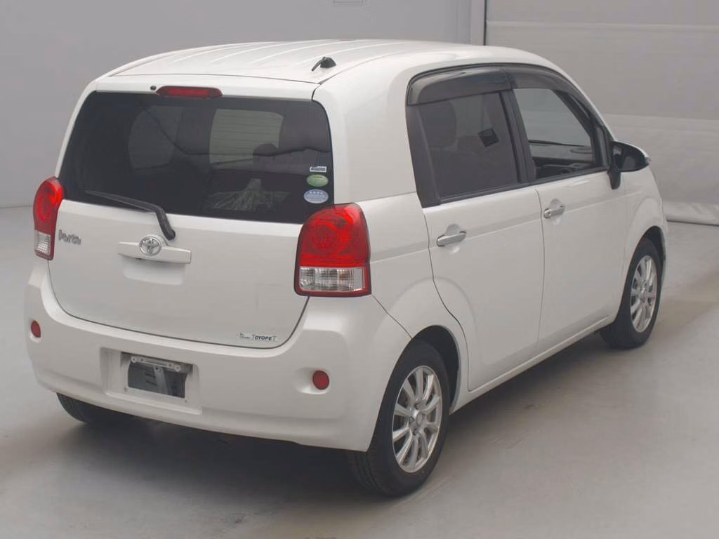 TOYOTA PORTE