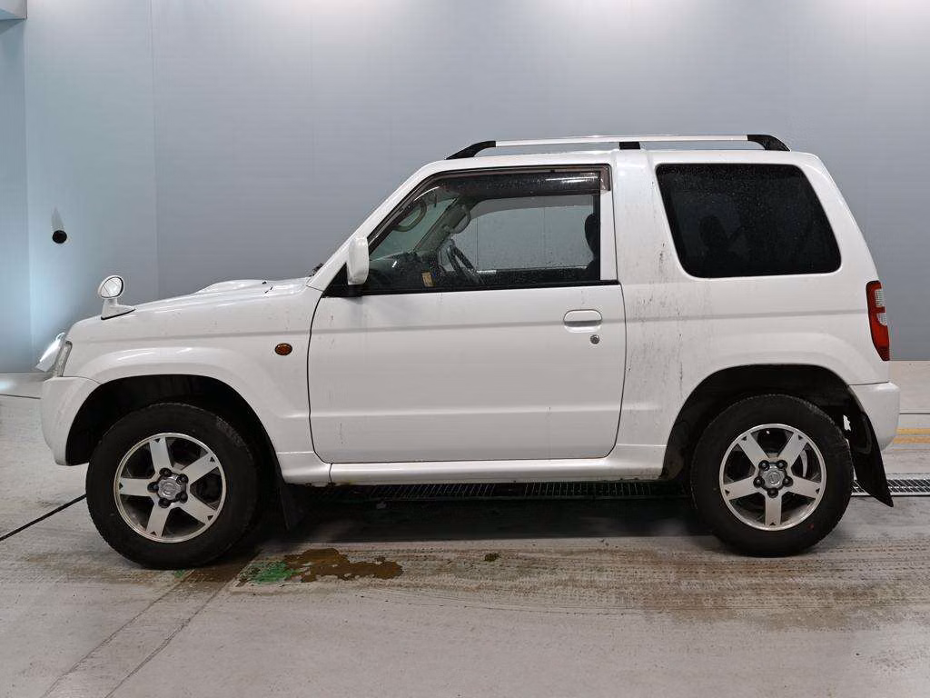 NISSAN KIX