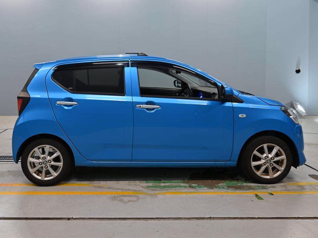 TOYOTA PIXIS EPOCH