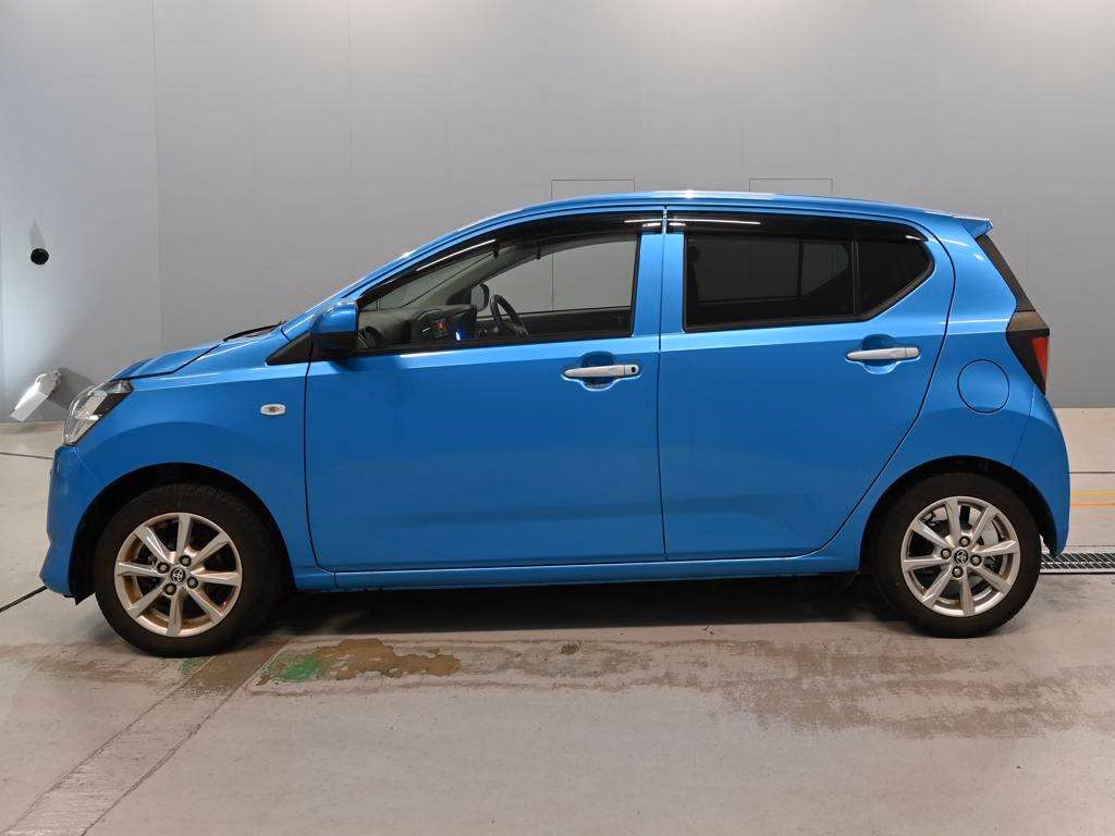 TOYOTA PIXIS EPOCH