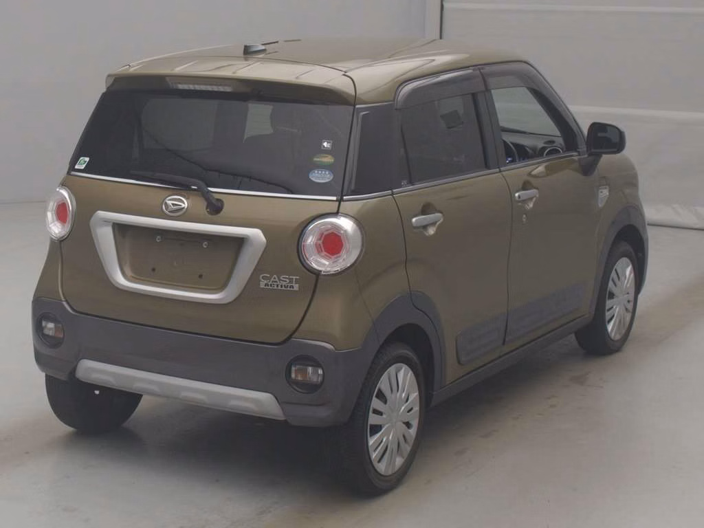 DAIHATSU CAST