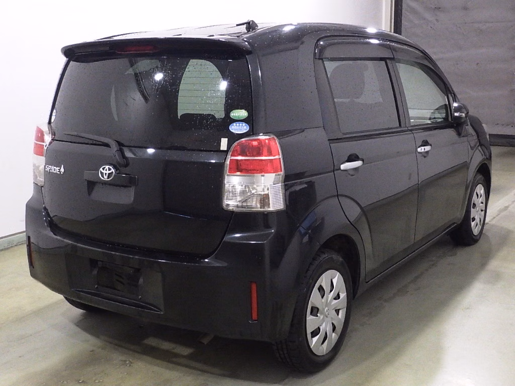 TOYOTA SPADE