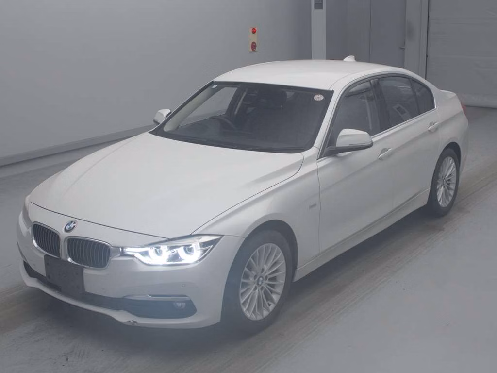 BMW 3-SERIES