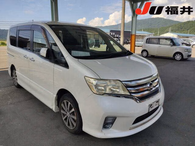 NISSAN SERENA
