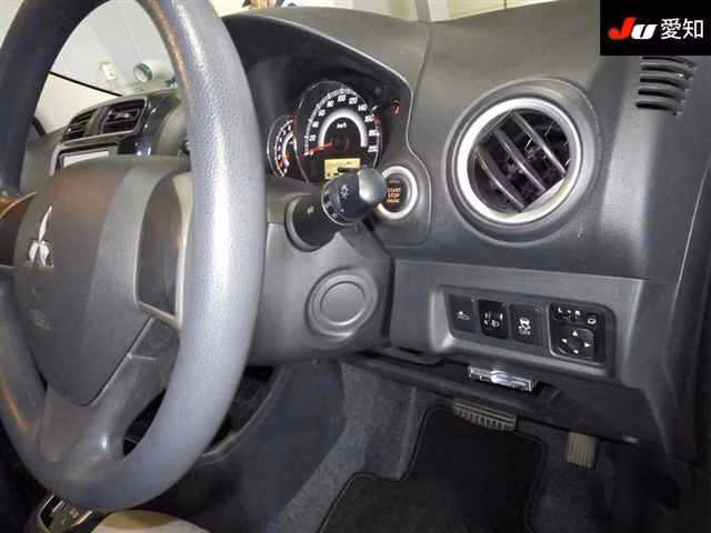 MITSUBISHI MIRAGE