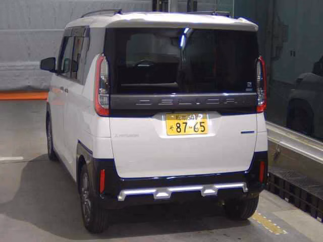 MITSUBISHI DELICA MINI