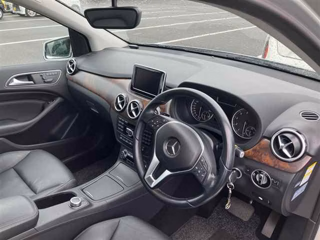 MERCEDES-BENZ B-CLASS