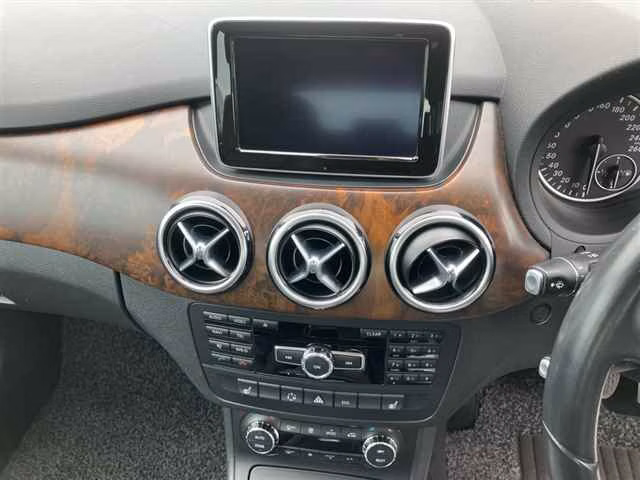 MERCEDES-BENZ B-CLASS