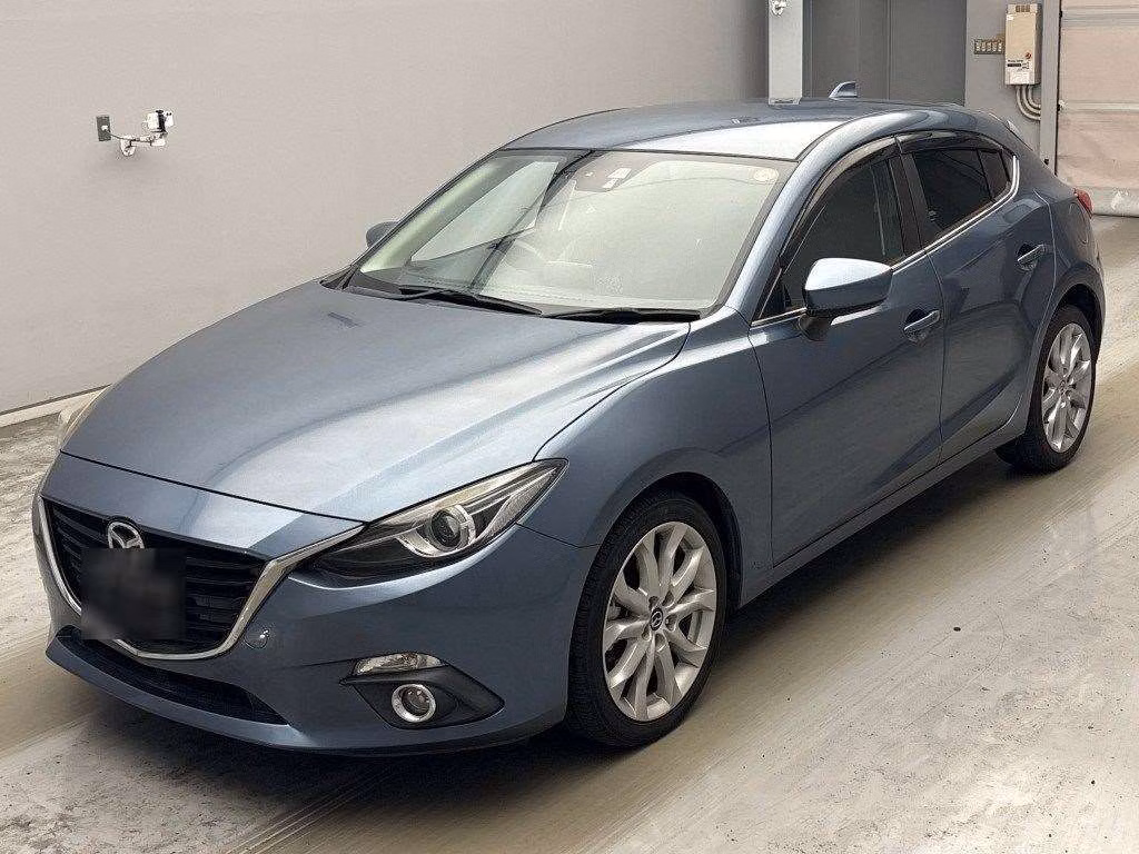 MAZDA AXELA