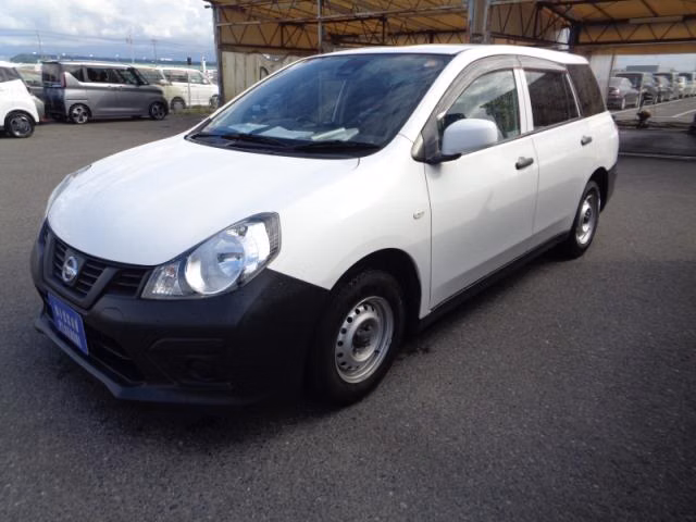 Nissan AD