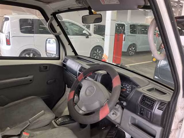 NISSAN CLIPPER
