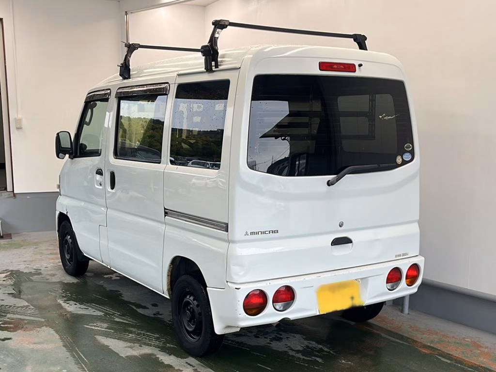 MITSUBISHI MINICAB