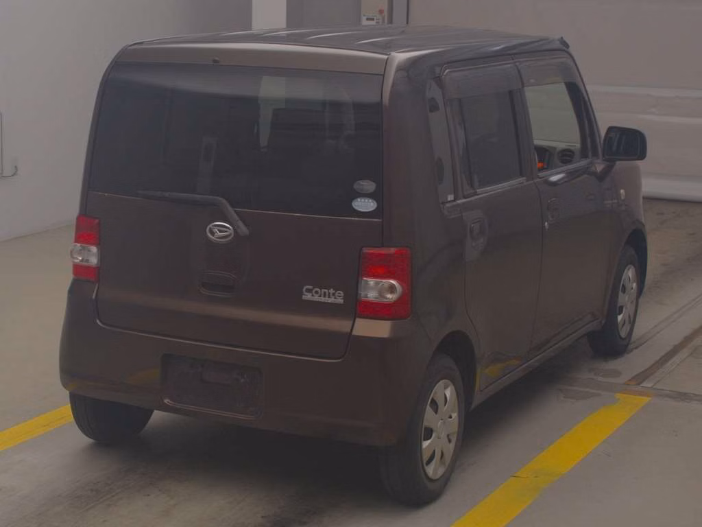 DAIHATSU MOVE CONTE