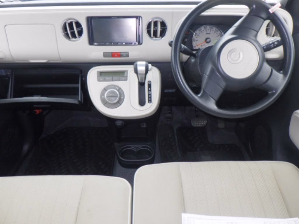 DAIHATSU MIRA COCOA