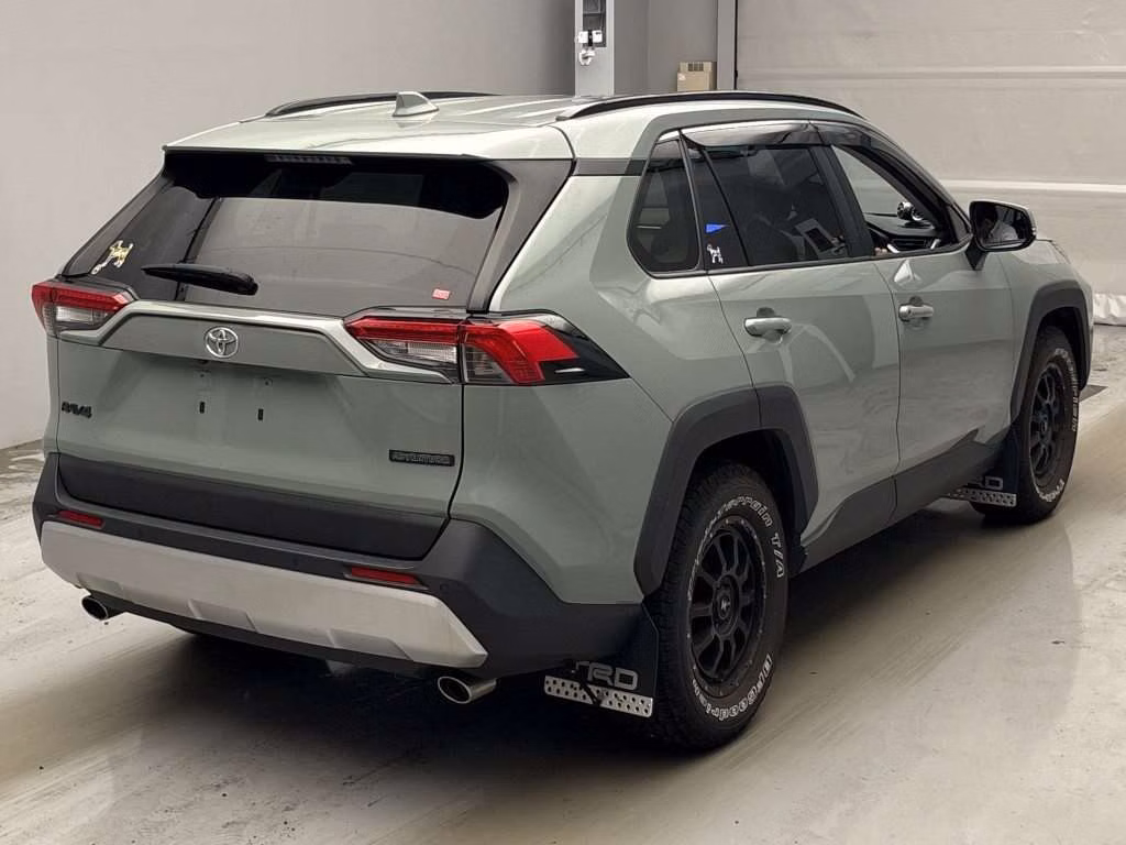 TOYOTA RAV4
