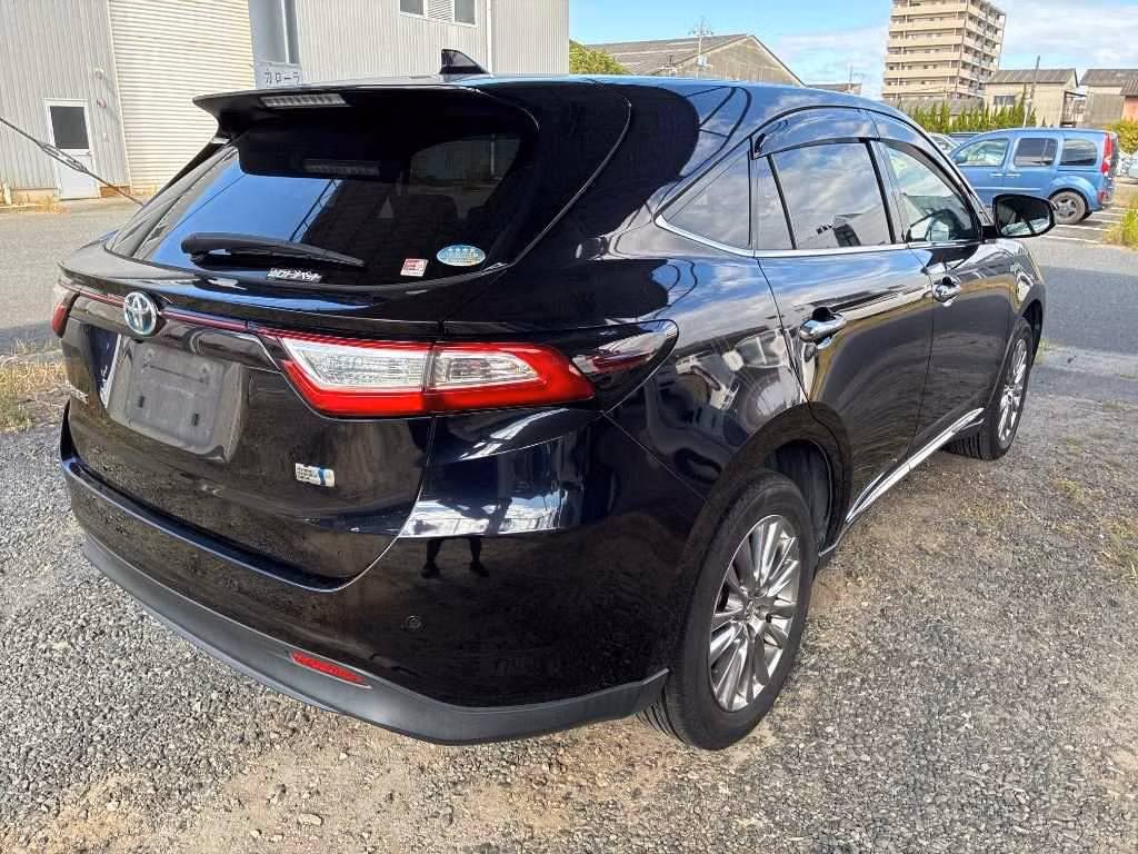 TOYOTA HARRIER