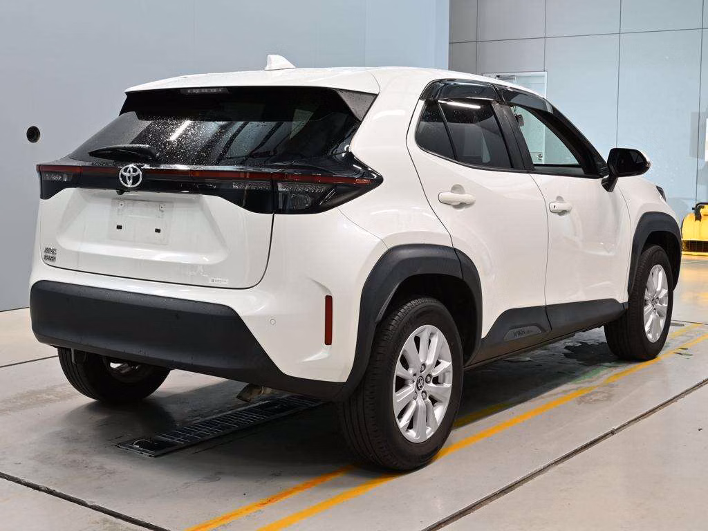 TOYOTA YARIS CROSS