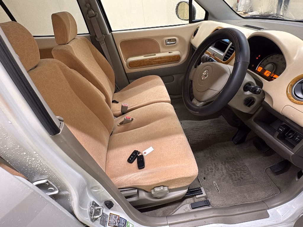 NISSAN MOCO