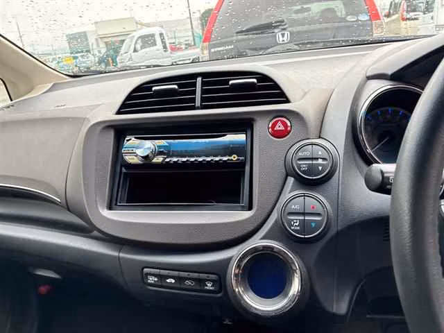 HONDA FIT SHUTTLE