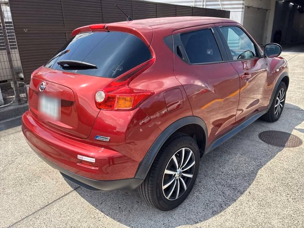 NISSAN JUKE