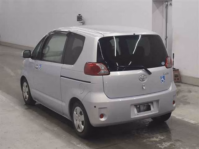 TOYOTA PORTE