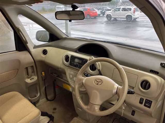 TOYOTA PORTE