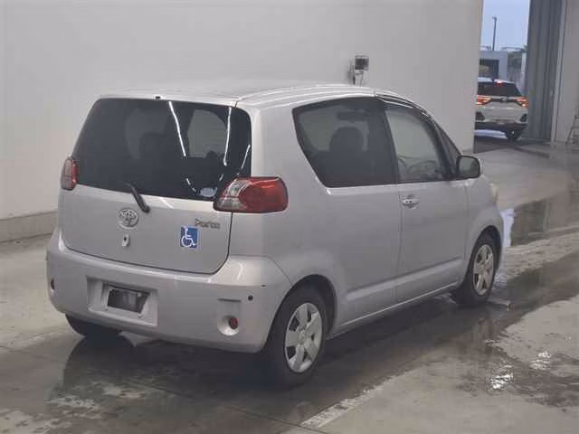 TOYOTA PORTE