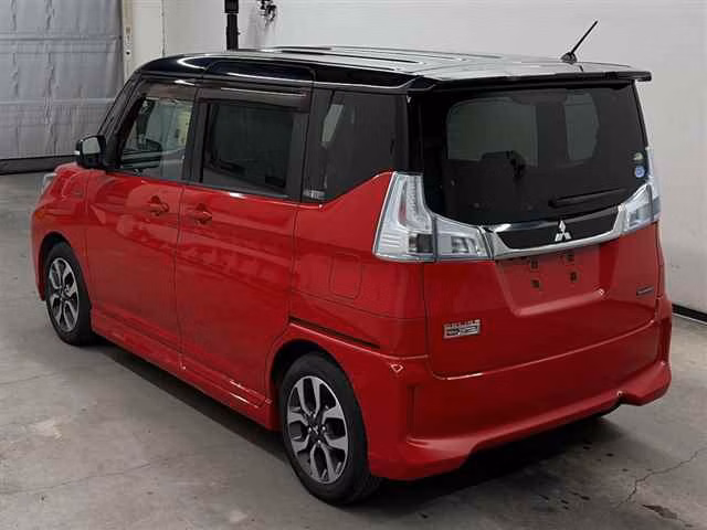 MITSUBISHI DELICA D:2