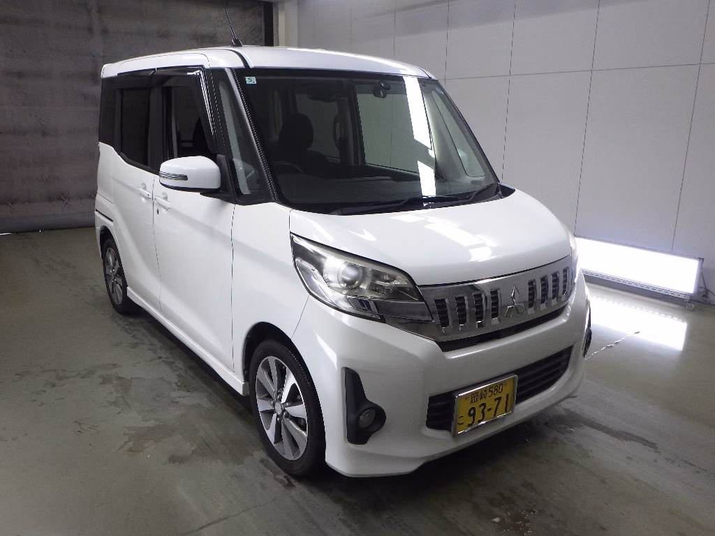 MITSUBISHI EK SPACE