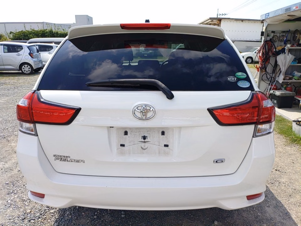 TOYOTA COROLLA FIELDER
