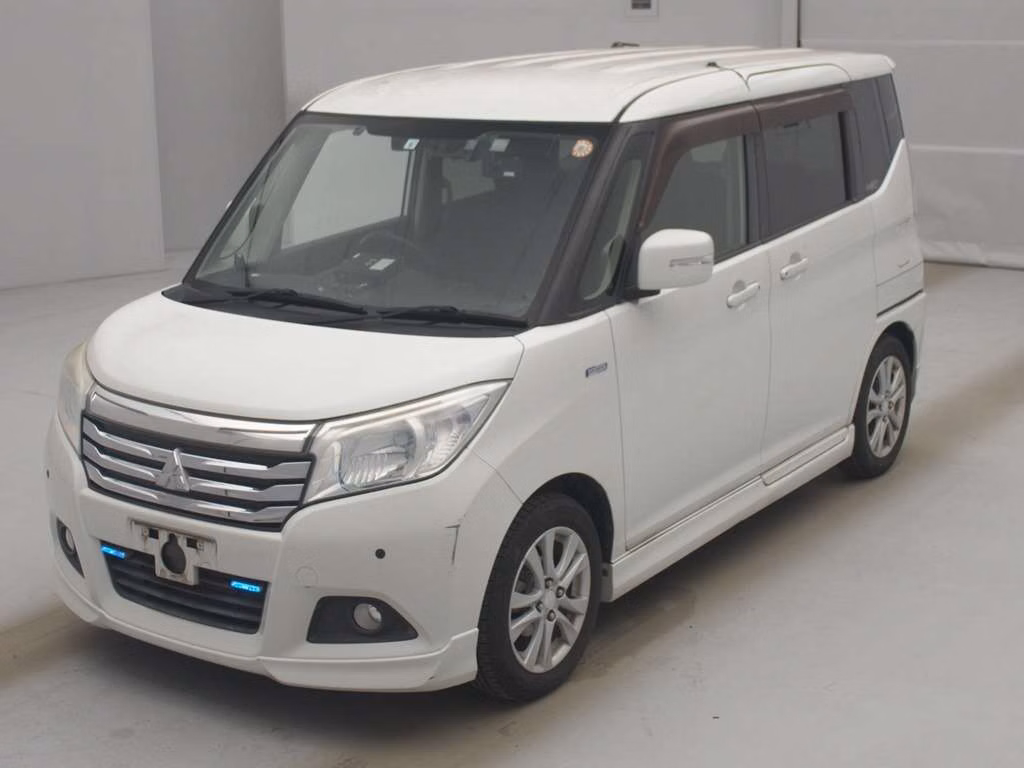 MITSUBISHI DELICA D:2